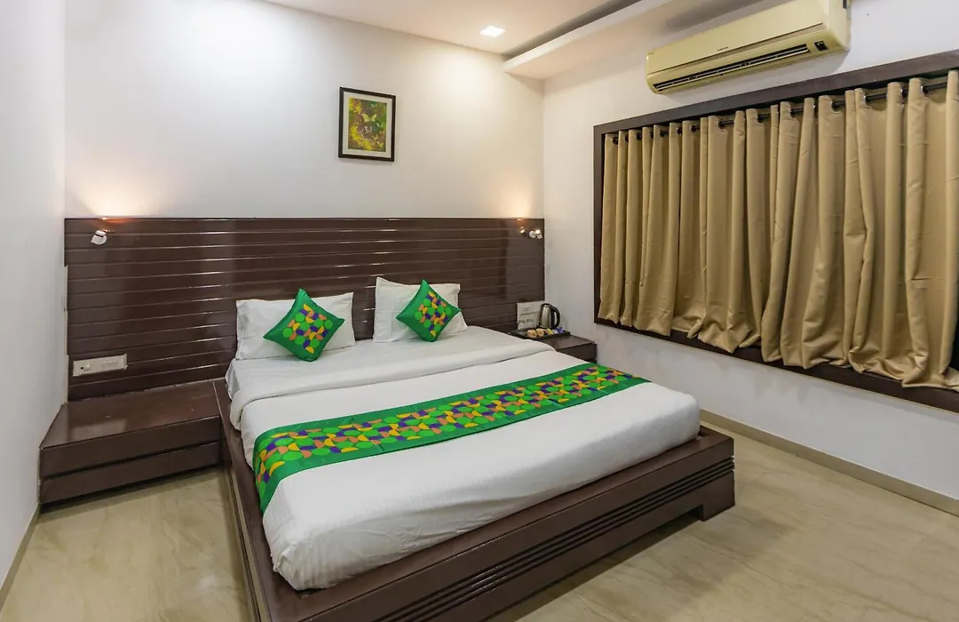 Treebo Shembekars Inn-1